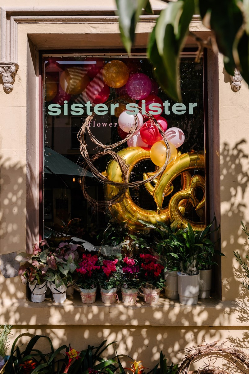 sister sister flower gallery king street newcastle nsw
